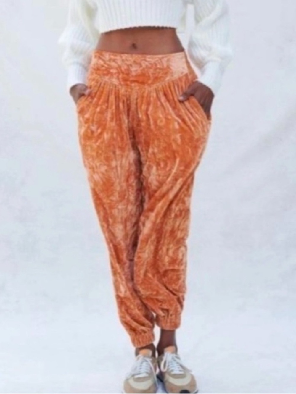 UO Aurora crushed velvet pants dry orange velour joggers L balloon bloomer